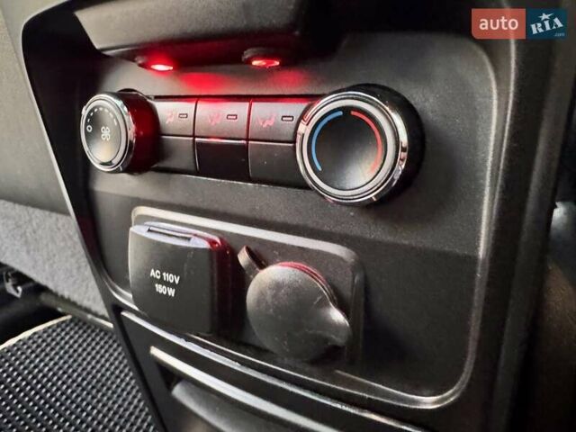 Белый Форд Флекс, объемом двигателя 3.5 л и пробегом 187 тыс. км за 12800 $, фото 68 на Automoto.ua