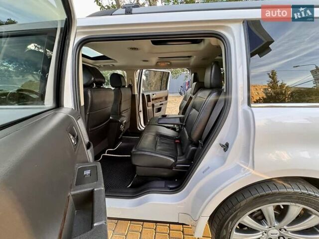 Белый Форд Флекс, объемом двигателя 3.5 л и пробегом 187 тыс. км за 12800 $, фото 60 на Automoto.ua