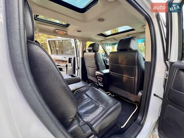 Белый Форд Флекс, объемом двигателя 3.5 л и пробегом 187 тыс. км за 12800 $, фото 69 на Automoto.ua