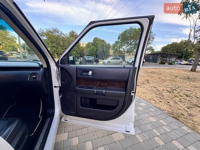 Белый Форд Флекс, объемом двигателя 3.5 л и пробегом 187 тыс. км за 12800 $, фото 41 на Automoto.ua