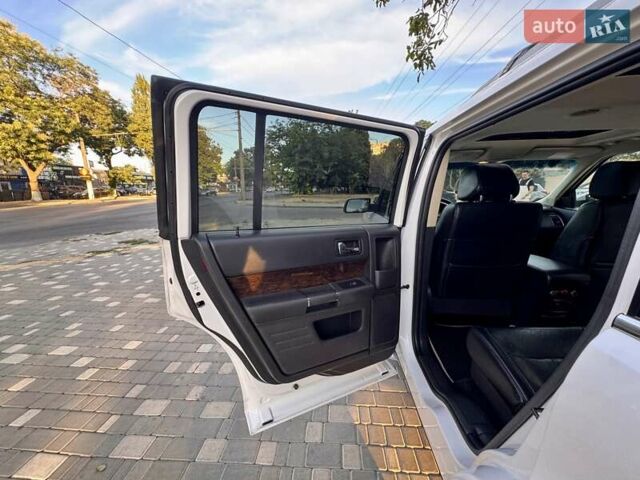 Белый Форд Флекс, объемом двигателя 3.5 л и пробегом 187 тыс. км за 12800 $, фото 58 на Automoto.ua