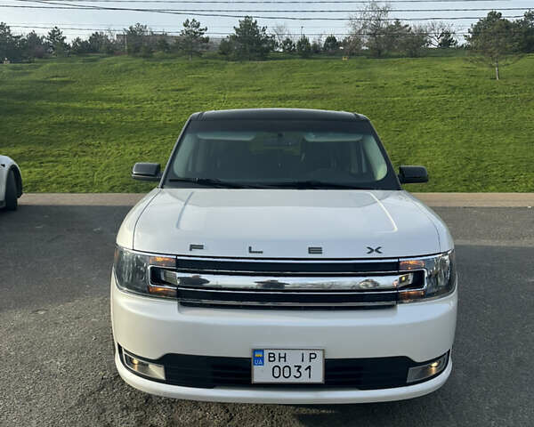 Белый Форд Флекс, объемом двигателя 3.5 л и пробегом 194 тыс. км за 11999 $, фото 16 на Automoto.ua