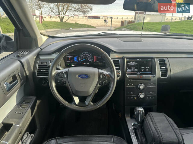 Белый Форд Флекс, объемом двигателя 3.5 л и пробегом 194 тыс. км за 11999 $, фото 1 на Automoto.ua