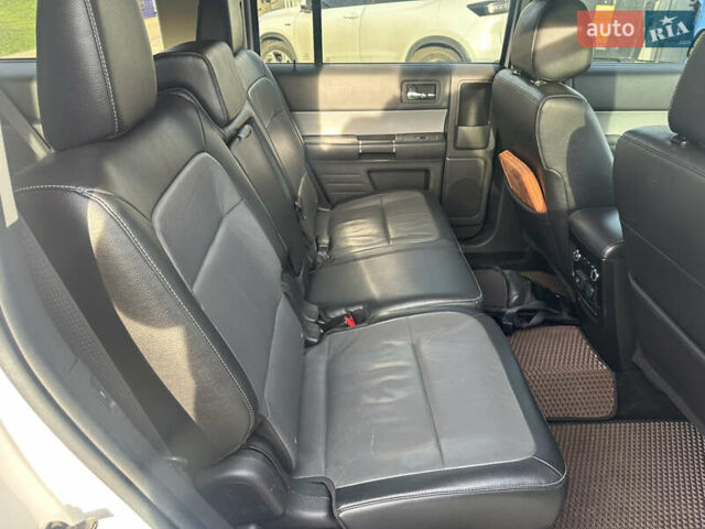 Белый Форд Флекс, объемом двигателя 3.5 л и пробегом 194 тыс. км за 11999 $, фото 3 на Automoto.ua