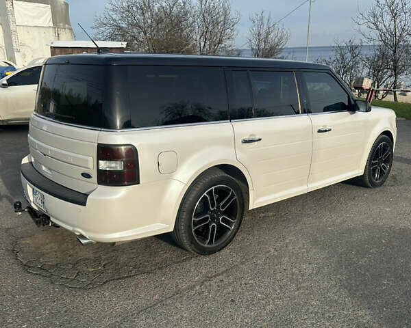 Белый Форд Флекс, объемом двигателя 3.5 л и пробегом 194 тыс. км за 11999 $, фото 7 на Automoto.ua