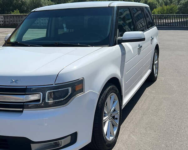 Білий Форд Флекс, об'ємом двигуна 35 л та пробігом 125 тис. км за 21000 $, фото 1 на Automoto.ua