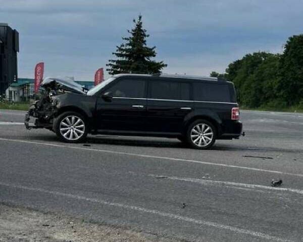 Черный Форд Флекс, объемом двигателя 3.5 л и пробегом 119 тыс. км за 4500 $, фото 3 на Automoto.ua