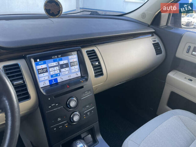 Красный Форд Флекс, объемом двигателя 3.5 л и пробегом 158 тыс. км за 13000 $, фото 20 на Automoto.ua