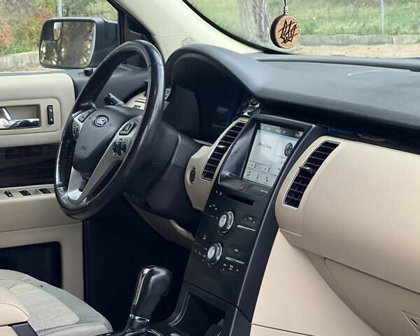 Красный Форд Флекс, объемом двигателя 3.5 л и пробегом 154 тыс. км за 12700 $, фото 37 на Automoto.ua