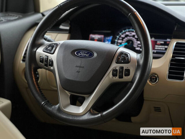 Красный Форд Флекс, объемом двигателя 3.5 л и пробегом 174 тыс. км за 14500 $, фото 13 на Automoto.ua