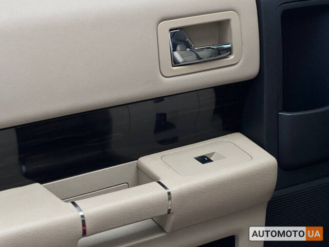 Красный Форд Флекс, объемом двигателя 3.5 л и пробегом 174 тыс. км за 14500 $, фото 23 на Automoto.ua