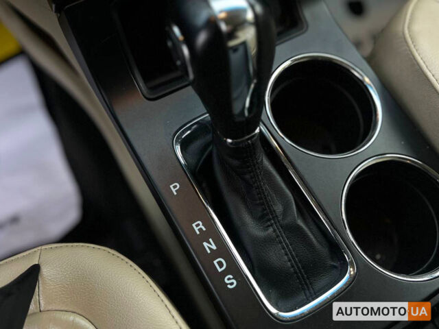 Красный Форд Флекс, объемом двигателя 3.5 л и пробегом 174 тыс. км за 14500 $, фото 17 на Automoto.ua