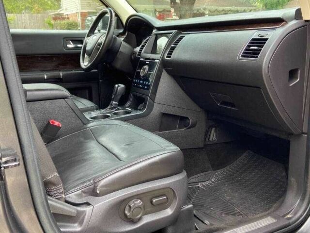 Серый Форд Флекс, объемом двигателя 3.5 л и пробегом 45 тыс. км за 2500 $, фото 12 на Automoto.ua