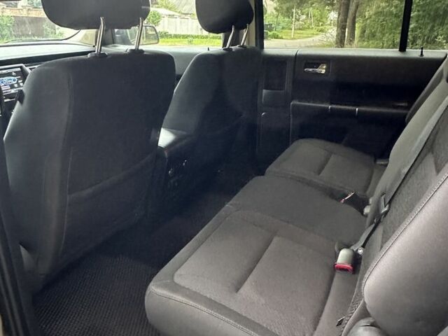 Серый Форд Флекс, объемом двигателя 3.5 л и пробегом 136 тыс. км за 10900 $, фото 6 на Automoto.ua