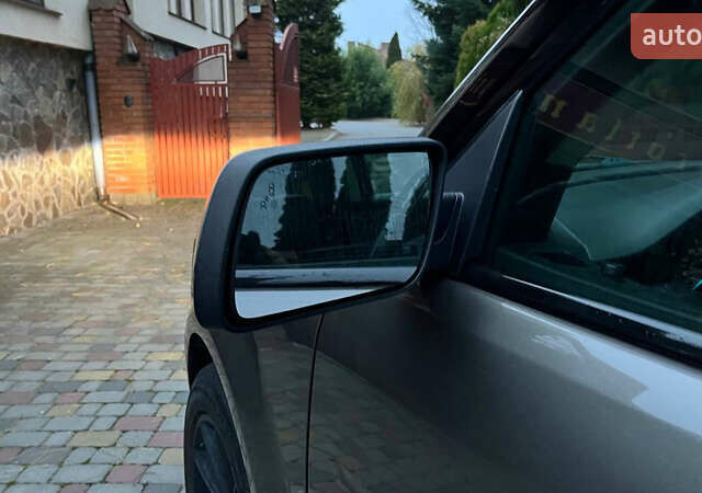 Серый Форд Флекс, объемом двигателя 3.5 л и пробегом 170 тыс. км за 12500 $, фото 10 на Automoto.ua