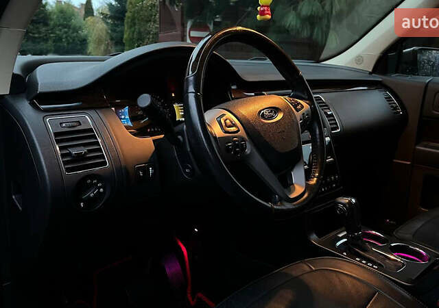 Серый Форд Флекс, объемом двигателя 3.5 л и пробегом 170 тыс. км за 12500 $, фото 16 на Automoto.ua