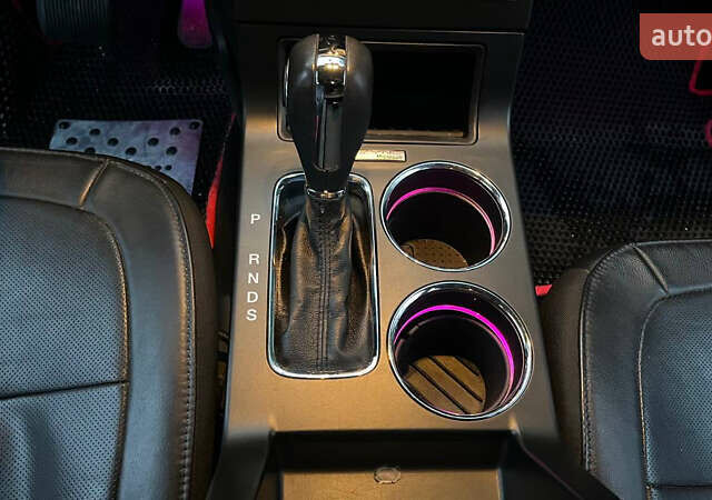 Серый Форд Флекс, объемом двигателя 3.5 л и пробегом 170 тыс. км за 12500 $, фото 30 на Automoto.ua