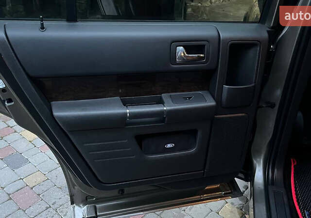 Серый Форд Флекс, объемом двигателя 3.5 л и пробегом 170 тыс. км за 12500 $, фото 20 на Automoto.ua