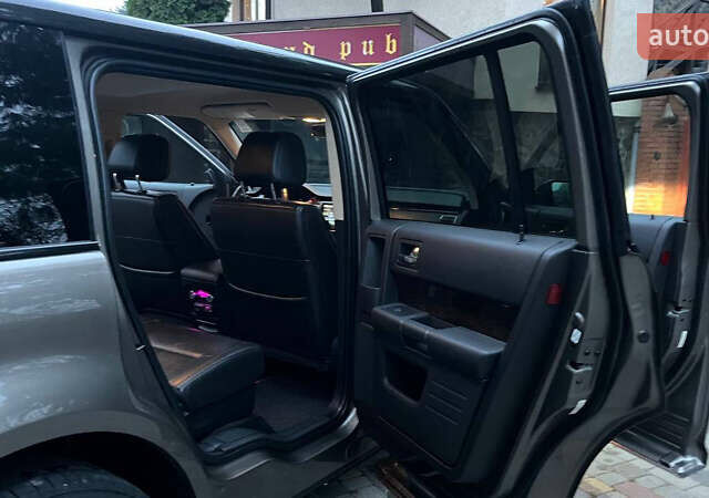 Серый Форд Флекс, объемом двигателя 3.5 л и пробегом 170 тыс. км за 12500 $, фото 36 на Automoto.ua