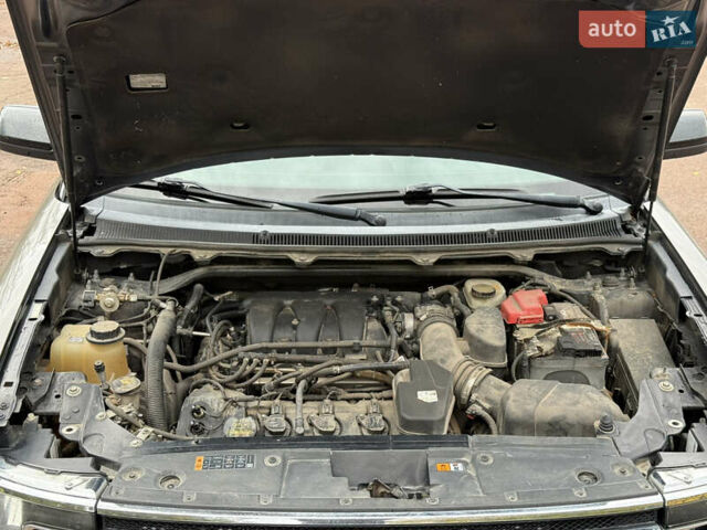 Форд Флекс 2013 у Житомирі на Automoto.ua Сірий Форд Флекс, об'ємом двигуна 3.5 л та пробігом 192 тис. км за 11499 $, фото 37 на Automoto.ua
