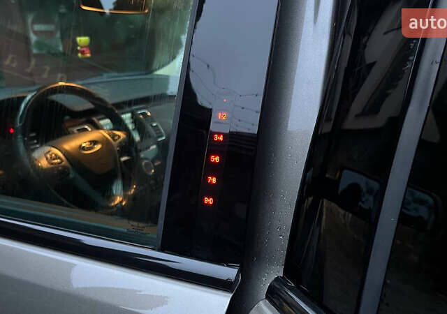 Серый Форд Флекс, объемом двигателя 3.5 л и пробегом 170 тыс. км за 12500 $, фото 22 на Automoto.ua