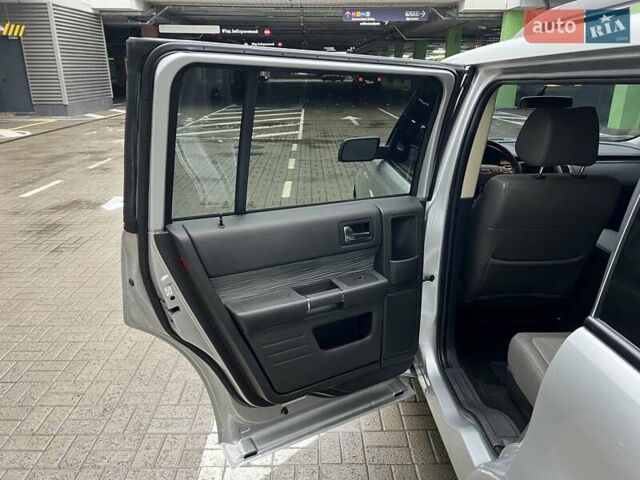 Сірий Форд Флекс, об'ємом двигуна 3.5 л та пробігом 64 тис. км за 15500 $, фото 30 на Automoto.ua