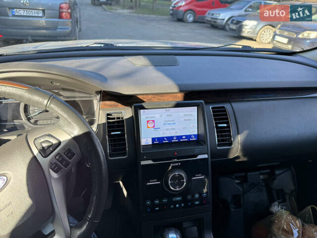 Серый Форд Флекс, объемом двигателя 3.5 л и пробегом 114 тыс. км за 17500 $, фото 7 на Automoto.ua