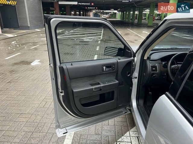 Сірий Форд Флекс, об'ємом двигуна 3.5 л та пробігом 64 тис. км за 15500 $, фото 25 на Automoto.ua