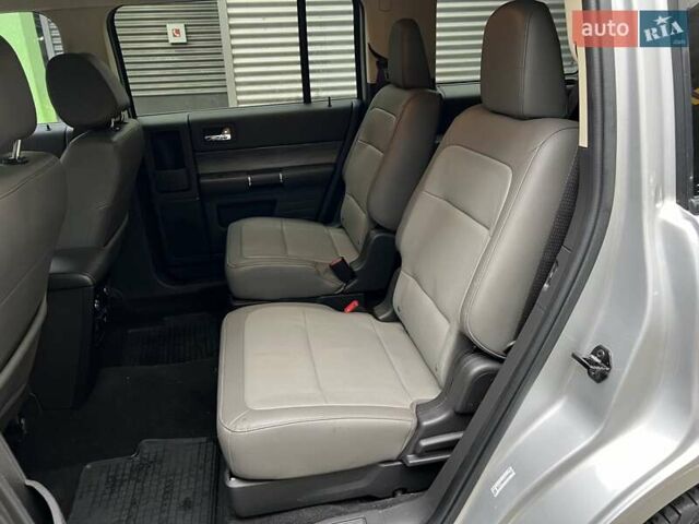 Сірий Форд Флекс, об'ємом двигуна 3.5 л та пробігом 64 тис. км за 15500 $, фото 31 на Automoto.ua