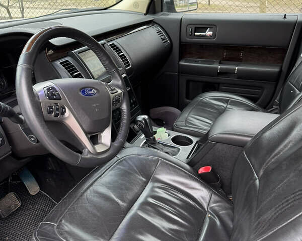 Серый Форд Флекс, объемом двигателя 3.5 л и пробегом 114 тыс. км за 17500 $, фото 6 на Automoto.ua