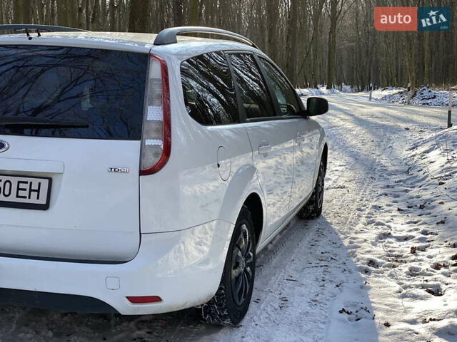 Білий Форд Focus C-Max, об'ємом двигуна 1.6 л та пробігом 330 тис. км за 4900 $, фото 4 на Automoto.ua