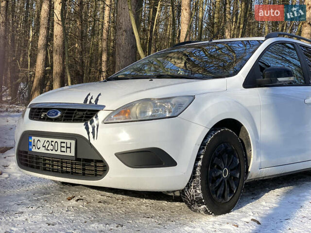 Білий Форд Focus C-Max, об'ємом двигуна 1.6 л та пробігом 330 тис. км за 4900 $, фото 2 на Automoto.ua