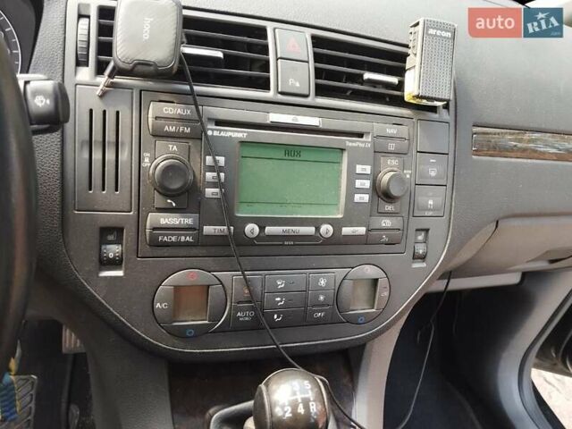 Черный Форд Focus C-Max, объемом двигателя 1.8 л и пробегом 190 тыс. км за 5500 $, фото 6 на Automoto.ua
