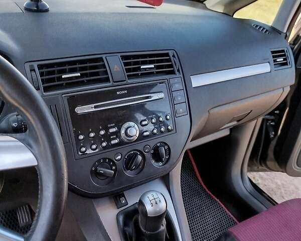 Черный Форд Focus C-Max, объемом двигателя 1.8 л и пробегом 213 тыс. км за 4000 $, фото 12 на Automoto.ua