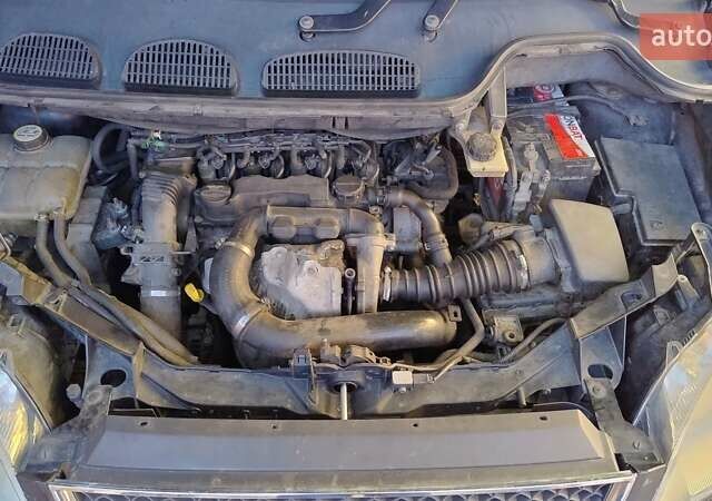 Чорний Форд Focus C-Max, об'ємом двигуна 1.56 л та пробігом 377 тис. км за 4000 $, фото 3 на Automoto.ua