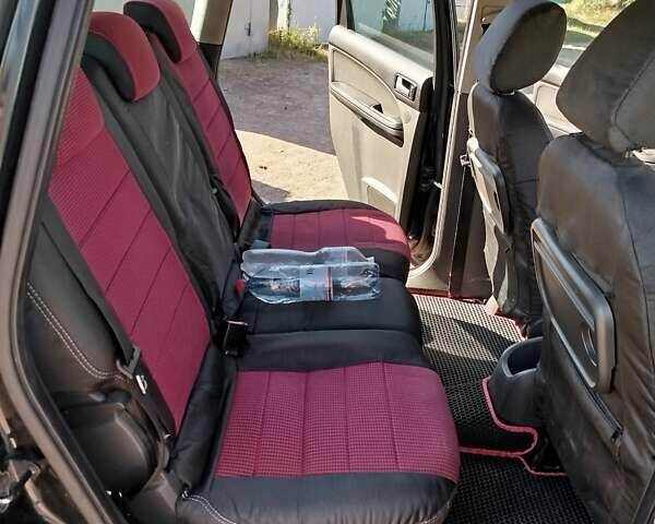 Черный Форд Focus C-Max, объемом двигателя 1.8 л и пробегом 213 тыс. км за 4000 $, фото 7 на Automoto.ua