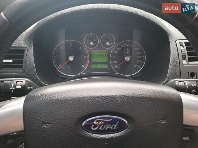Черный Форд Focus C-Max, объемом двигателя 1.56 л и пробегом 260 тыс. км за 4600 $, фото 3 на Automoto.ua