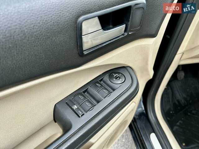 Чорний Форд Focus C-Max, об'ємом двигуна 2 л та пробігом 240 тис. км за 4250 $, фото 11 на Automoto.ua