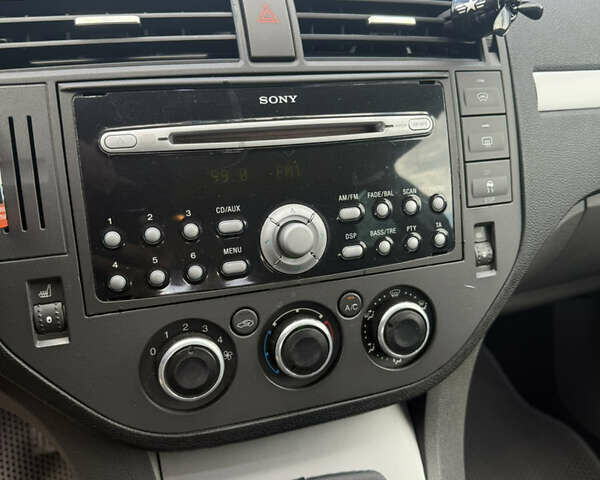 Черный Форд Focus C-Max, объемом двигателя 1.6 л и пробегом 232 тыс. км за 4350 $, фото 11 на Automoto.ua