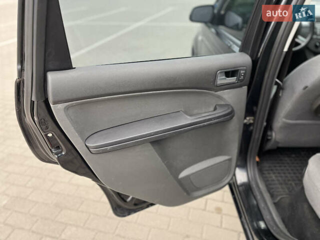 Чорний Форд Focus C-Max, об'ємом двигуна 1.8 л та пробігом 217 тис. км за 4400 $, фото 33 на Automoto.ua