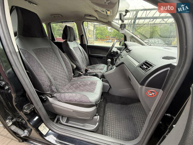 Черный Форд Focus C-Max, объемом двигателя 1.6 л и пробегом 219 тыс. км за 5900 $, фото 8 на Automoto.ua