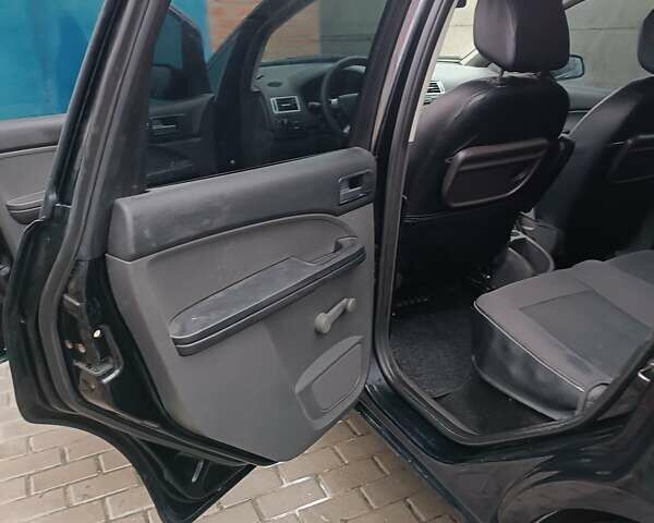 Черный Форд Focus C-Max, объемом двигателя 1.75 л и пробегом 243 тыс. км за 5200 $, фото 12 на Automoto.ua