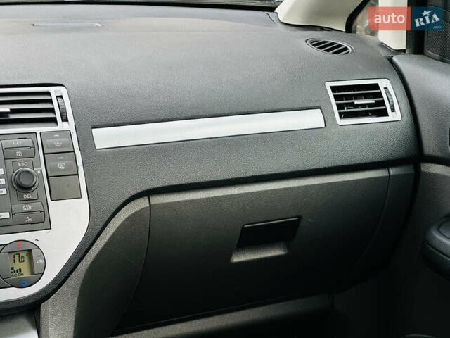 Черный Форд Focus C-Max, объемом двигателя 1.6 л и пробегом 217 тыс. км за 5700 $, фото 27 на Automoto.ua