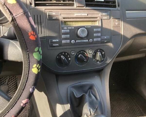 Черный Форд Focus C-Max, объемом двигателя 1.6 л и пробегом 285 тыс. км за 4200 $, фото 7 на Automoto.ua