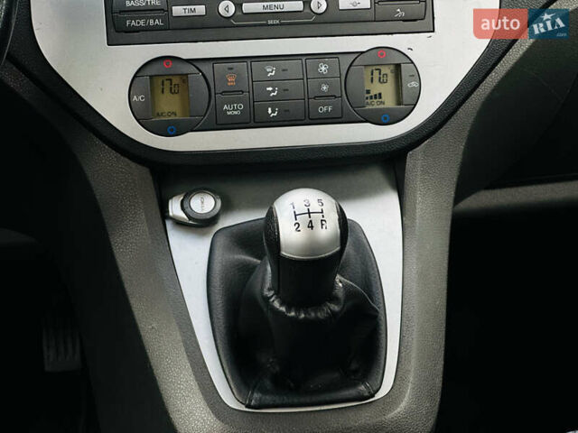 Черный Форд Focus C-Max, объемом двигателя 1.6 л и пробегом 217 тыс. км за 5700 $, фото 26 на Automoto.ua