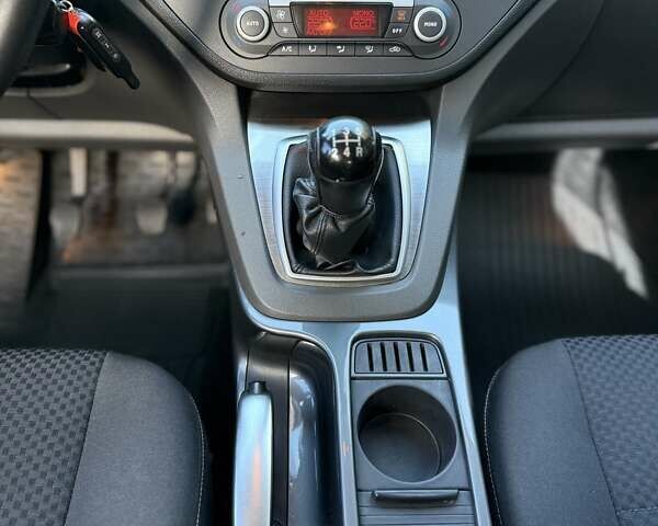 Чорний Форд Focus C-Max, об'ємом двигуна 2 л та пробігом 160 тис. км за 6000 $, фото 14 на Automoto.ua