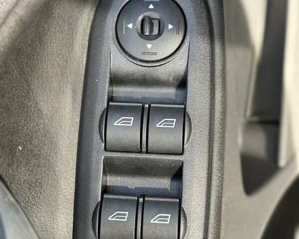 Чорний Форд Focus C-Max, об'ємом двигуна 2 л та пробігом 160 тис. км за 6000 $, фото 16 на Automoto.ua