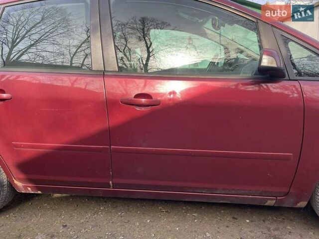 Красный Форд Focus C-Max, объемом двигателя 2 л и пробегом 320 тыс. км за 3534 $, фото 4 на Automoto.ua