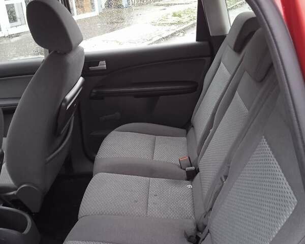 Красный Форд Focus C-Max, объемом двигателя 1.8 л и пробегом 275 тыс. км за 4500 $, фото 8 на Automoto.ua