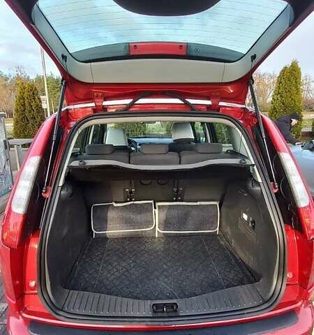 Червоний Форд Focus C-Max, об'ємом двигуна 1.8 л та пробігом 182 тис. км за 6800 $, фото 4 на Automoto.ua
